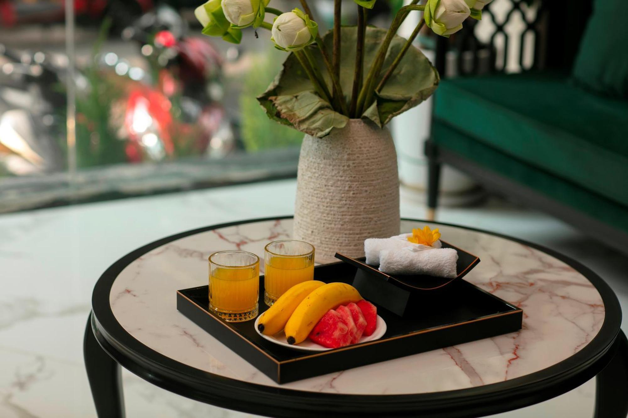 Hanoi Plaza Suite Hotel & Spa Exterior foto